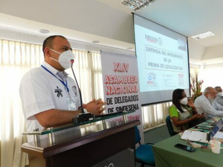 Resolución No- 182 XLIV Asamblea Nacional de delegados de SINDESENA.