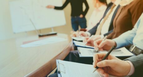 Persiste problemática de la capacitación de los trabajadores de nivel administrativo