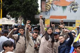 ¿Que por qué marchan los aprendices del SENA?