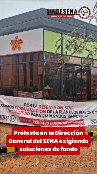 Protesta en la Dirección General del SENA, exigiendo soluciones de fondo