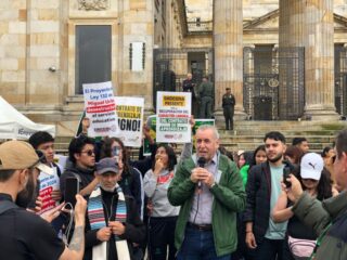 Aprendices estamos con ustedes y lucharemos por el carácter laboral del contrato de aprendizaje