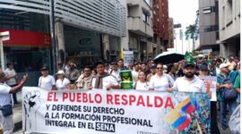 Movilización constante como respuesta a la manipulación mediática y política